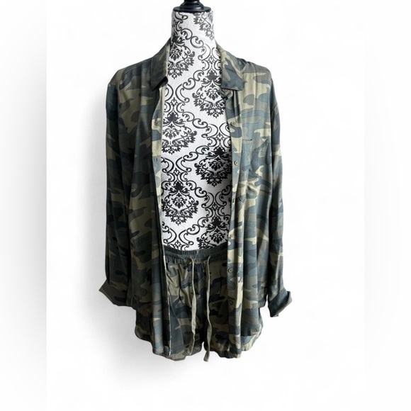Z Supply Other - Z Supply Camo Matching Set 🌿 (Top M / Shorts L)